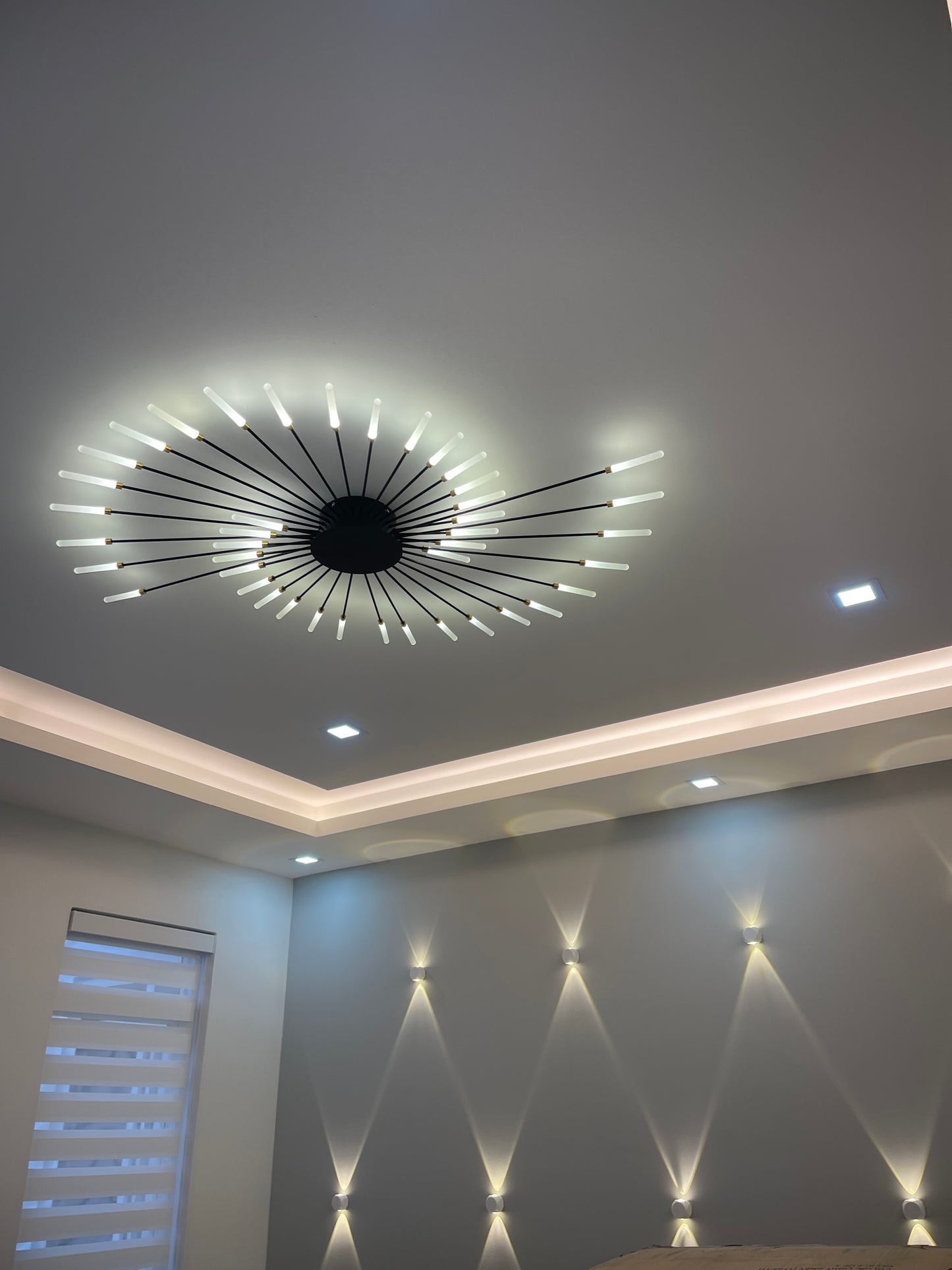 Firework Chandelier Black